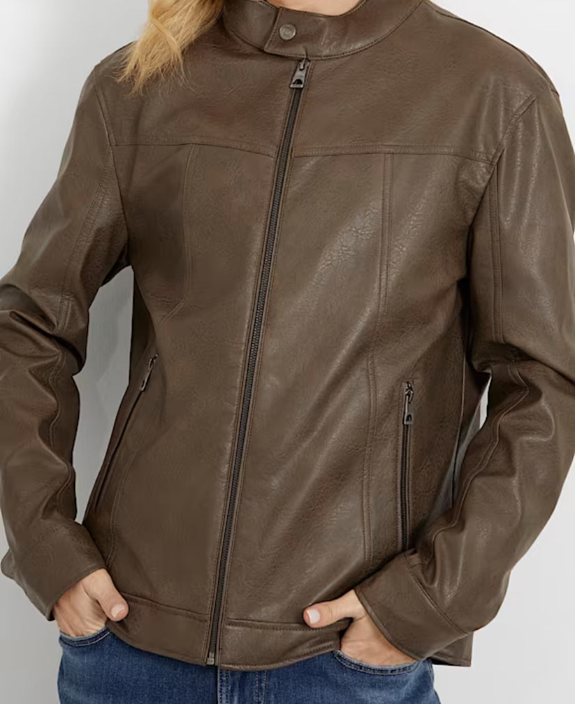 Cazadora motera de piel sintética